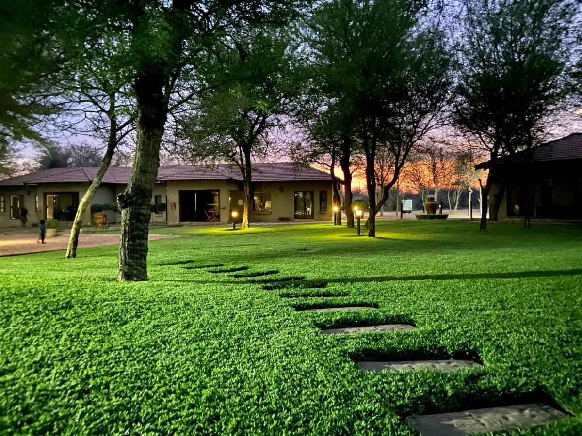 Lephalale Rip Van Winkel Guest House מראה חיצוני תמונה