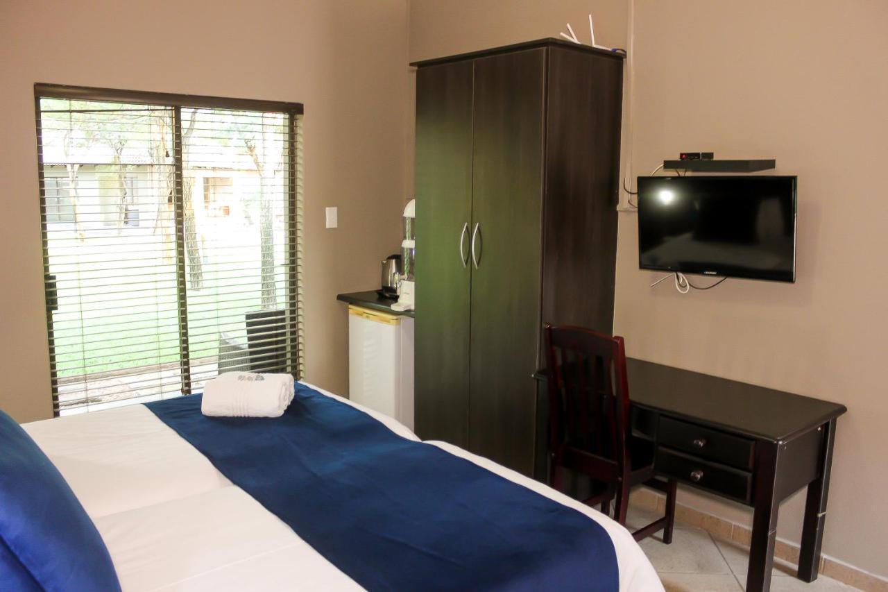 Lephalale Rip Van Winkel Guest House מראה חיצוני תמונה